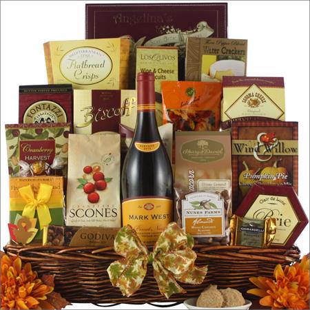 Pinot Noir Wine & Gourmet Thanksgiving Gift Basket - Gift Baskets for ...